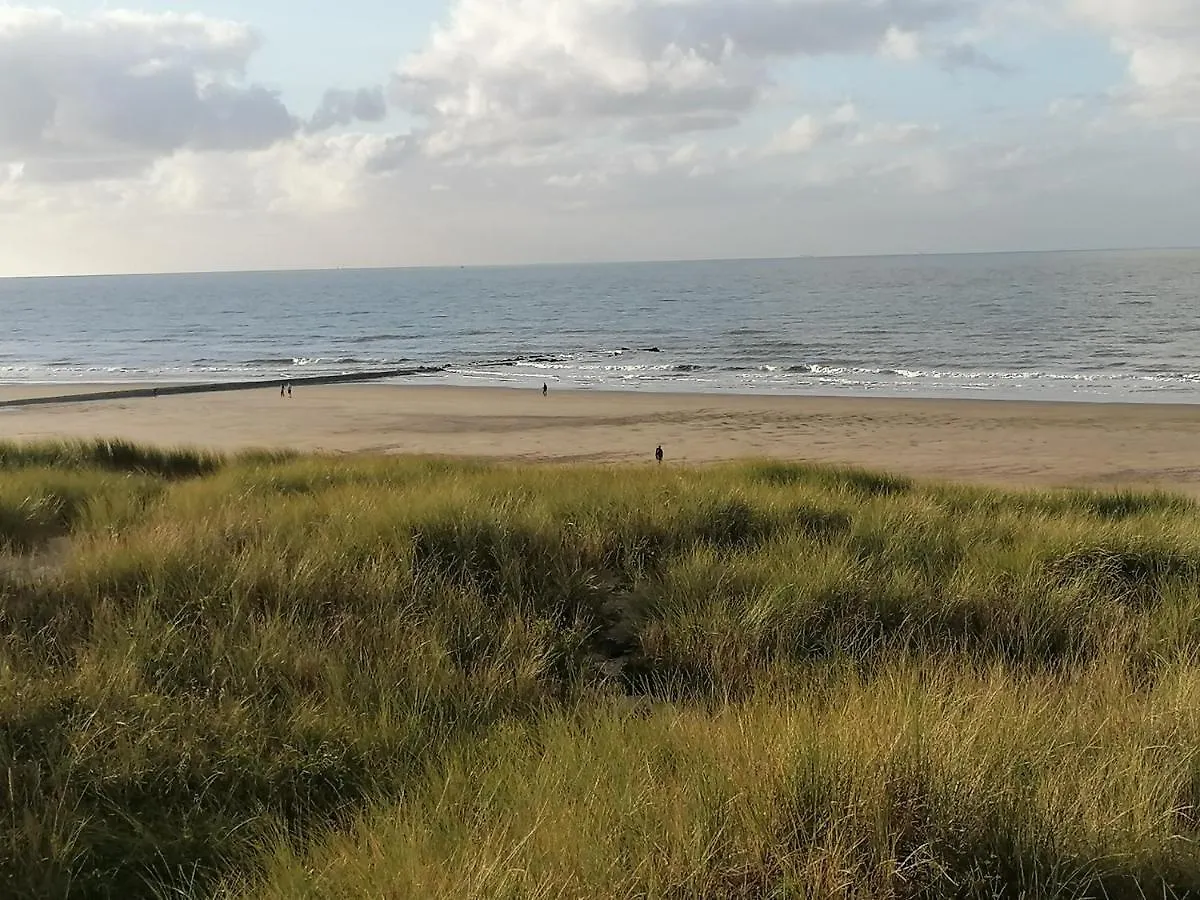 Apartment Bartine - Modern And Spacious Flat Near The Sea, Free Parking Space Ostend