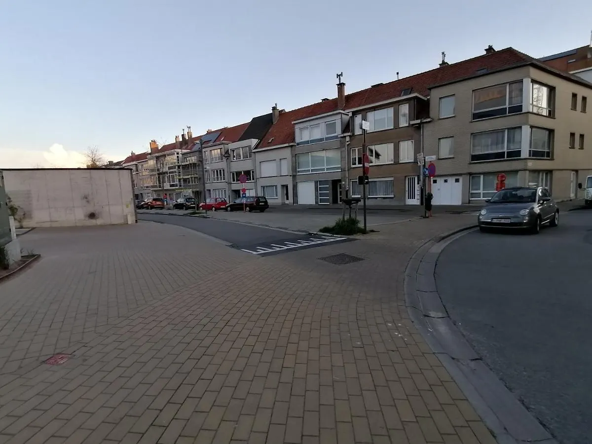 Apartment Bartine - Modern And Spacious Flat Near The Sea, Free Parking Space Ostend Belgium
