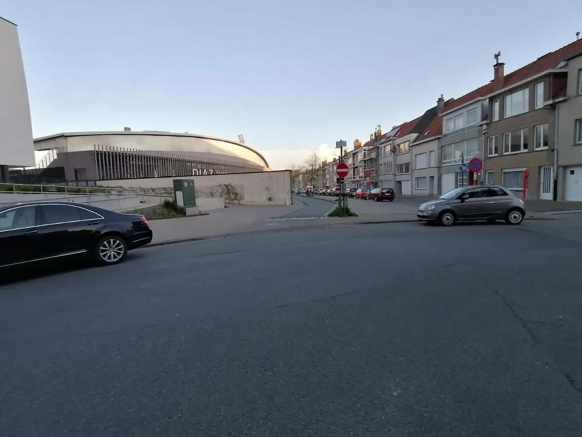 Apartment Bartine - Modern And Spacious Flat Near The Sea, Free Parking Space Ostend
