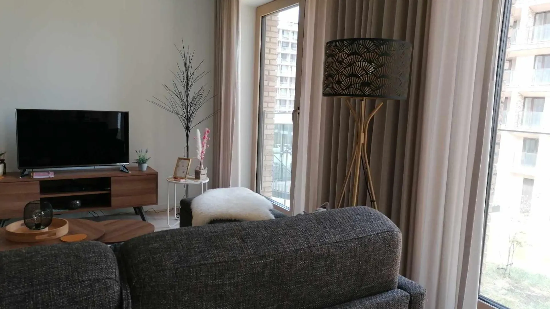 Apartment Bartine - Modern And Spacious Flat Near The Sea, Free Parking Space Ostend