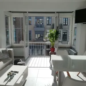 Louis Place , Oostende België