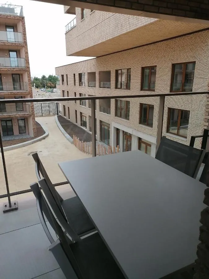 Bartine - Modern And Spacious Flat Near The Sea, Free Parking Space Oostende