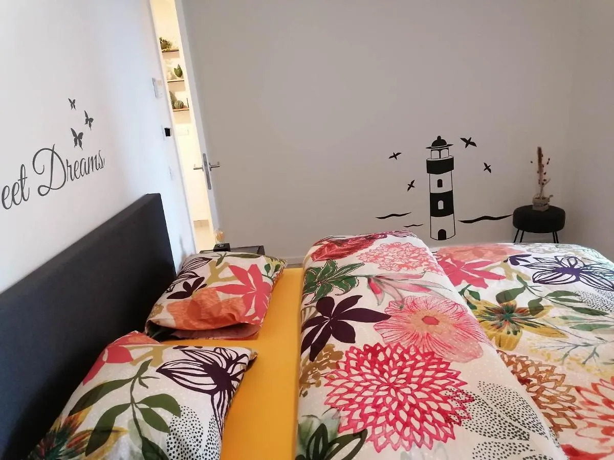 Bartine - Modern And Spacious Flat Near The Sea, Free Parking Space Oostende